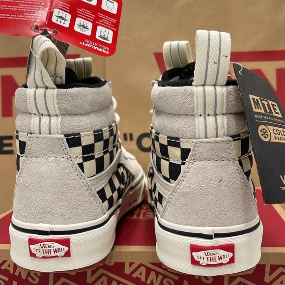 Vans Men’s Sk8-Hi Mte-2 Marshmallow/Checkerboard
VN0007NK6LC
Boots Cold Weather - Picture 12 of 16